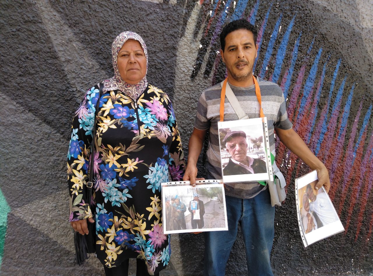 Imed Soltani (Túnez), portavoz de La terre Pour Tous y Souad Zaidi (Túnez), madre de desaparecido.