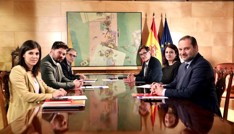 Lo equipos negociadores del PSOE y ERC en la segunda reunión para la investidura. /PSOE