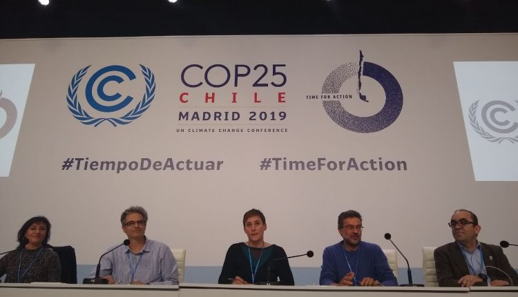 Representantes de las organizaciones ecologistas en la COP25./ Ecologistas en Acción (Twitter)