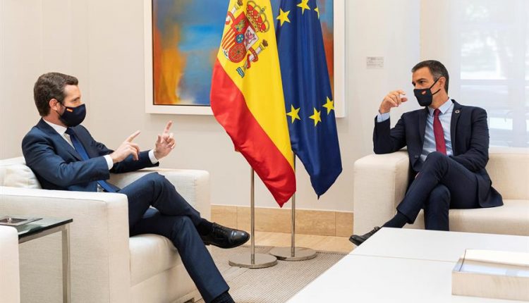 Pedro Sánchez y Pablo Casado