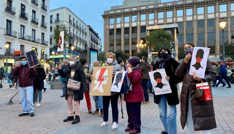 Protesta de mujeres polacas en Sol. / Ania Palmowska